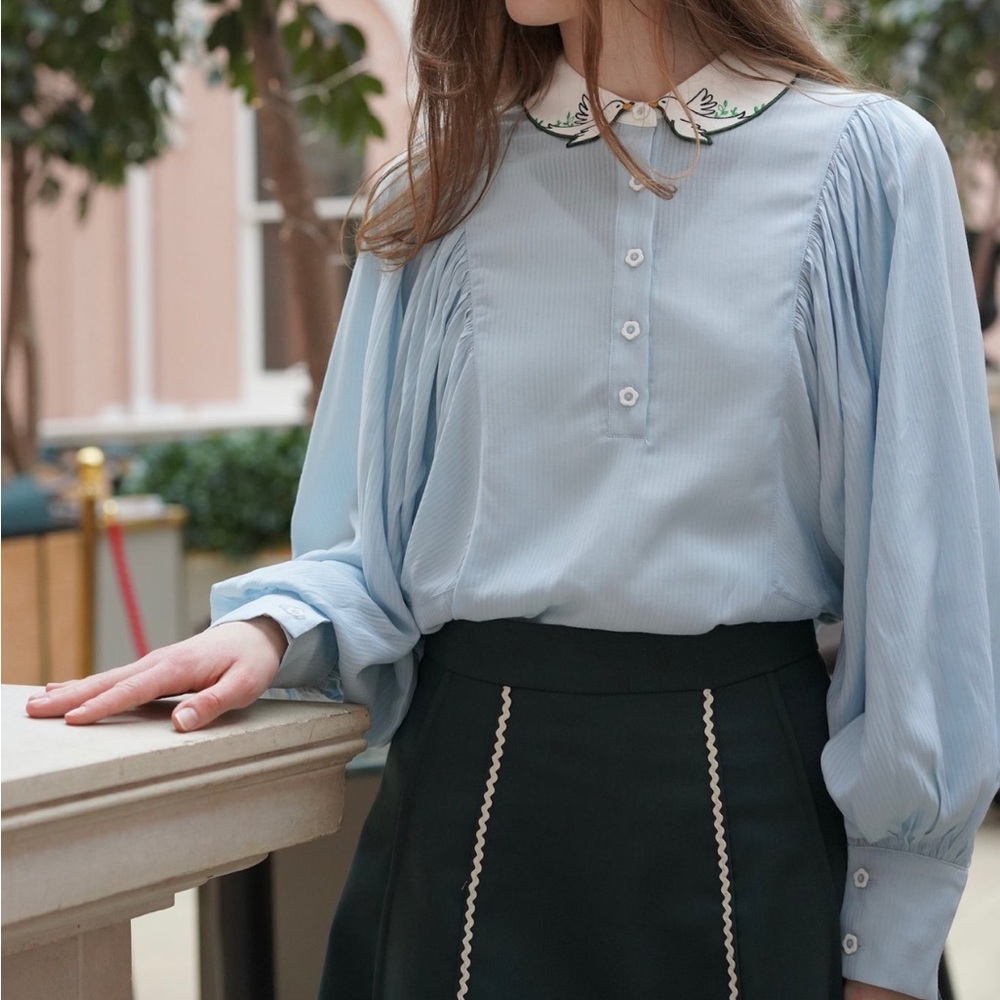 Miss Patina Ruffle Blouse with Bird Collar and Flower Buttons